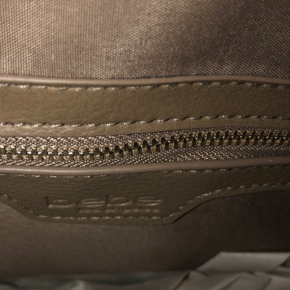 Backpack - Picture 3 of 8